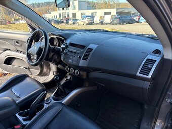 Prodám Mitsubishi Outlander 2.0 di-d 123kw servis, nová STK - 13