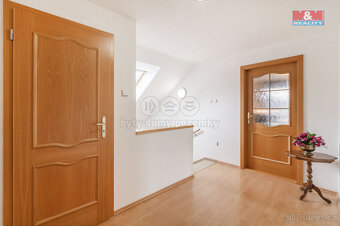 Prodej rodinného domu, 250 m², Světlá pod Ještědem - 13