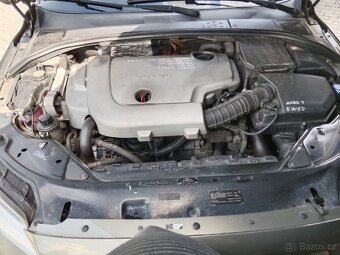 VOLVO XC70 2,4D5 AWD 136kw automat - 13