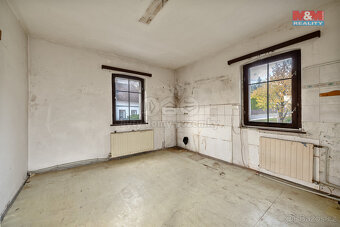 Prodej rodinného domu, 268 m², Janov - 13