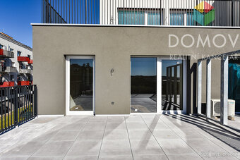 Luxusní nový byt se dvěma terasami a parkovacím stáním - 13