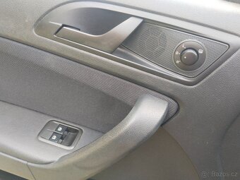Škoda Yeti 1,2tsi, 77kw 6kvalt, serviska ,klima - 13