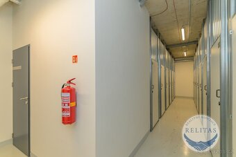 Pronájem bytu 2+kk/B + GS, 53,2 m², u stanice metra Opatov - 13