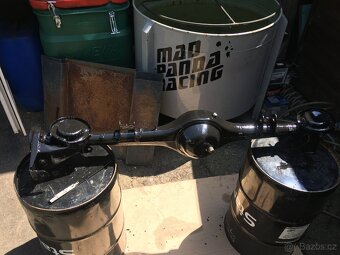 Prodám Lada VAZ 2105 upravená + kastle + díly - 13