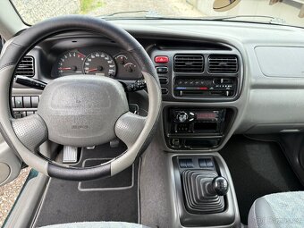 Suzuki Grand Vitara 2.0 benzin 4x4 bez koroze - 13