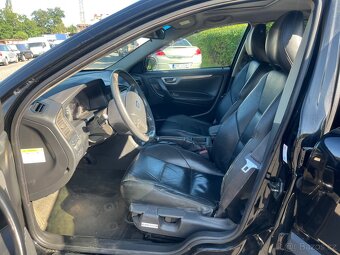 Volvo V70 2.4 D automat - STK 9/2026 - Klimatizace - 13