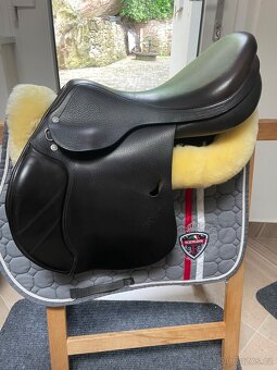 HNEDE SKOKOVE KONTAKTNI SEDLO EQUIPE EMPORIO POSEDLI 17,5/2 - 13