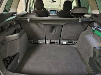 Karoq SCOUT 2.0TDI DSG 4x4 "VarioFlex"LED"Navigace 2.maji - 13
