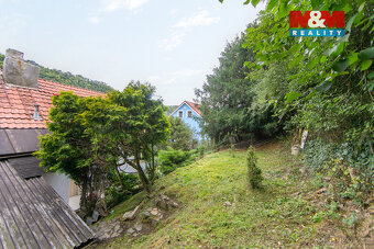 Prodej rodinného domu v Roztokách, ul. Roztoky - 13