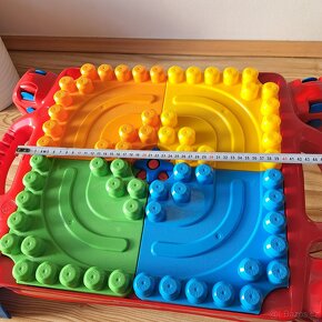 Mega Bloks  - Skládací hrací stůl s kostkami - 13