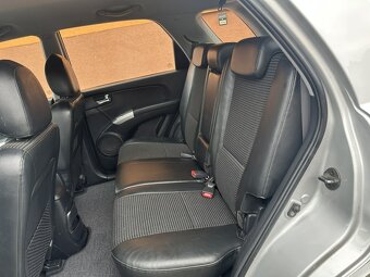 Kia Sportage 2.0i 104kW 4WD - 13
