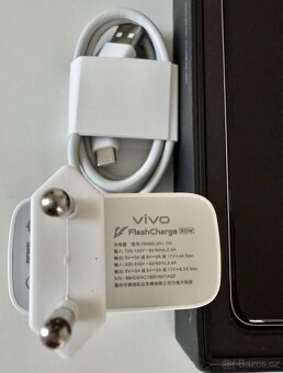 Vivo X200 Pro 12GB/256 GB China verze - 13