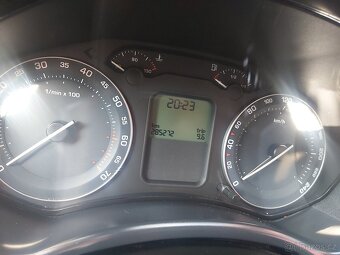 PRODAM ŠKODA OCTAVIA II Combi 1.4 59KW STK 7 2026 - 13