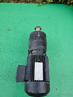 Motorek na gril na 380V /220V - 13