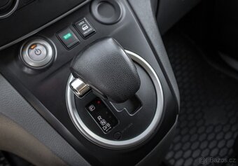 Nissan e-NV200 - 13
