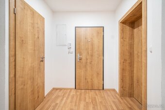 Pronájem bytu 3kk 70m2 v obci Čistá, terasa, parkovací stání - 13
