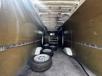 Iveco Daily 35S18 3.0 HPT – L4H3 / MAXI | Možnost úvěr - 13