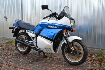 Suzuki GSX 750EF ( GR72A ) - 13