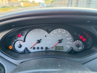 Ford Focus 1.8 16v 2004 - 13