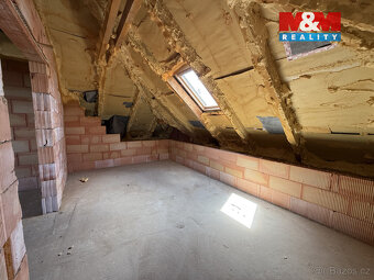 Prodej rodinného domu, 253 m², Dubno - 13