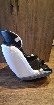 Autosedačky Maxi-Cosi (0-13 kg a 9-18 kg) + Isofix - 13