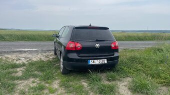 Volkswagen Golf V 2.0 TDI 103kW, r. 2004, STK 9/2026 - 13