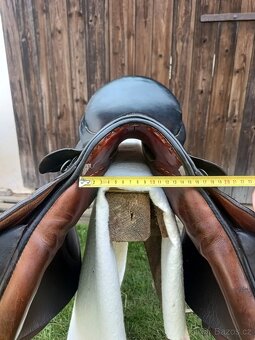 Krásné skokové sedlo Stubben - 13