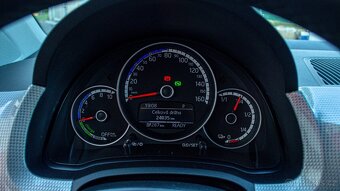 Volkswagen UP 2022 - 13