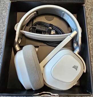 Headset HP Poly Voyager,Corsair HD80 maxFocus2, BT700 USB-A - 13