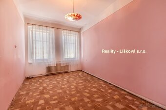 Prodej řadového domu s velkou zahradou v obci Rtyně nad Labe - 13