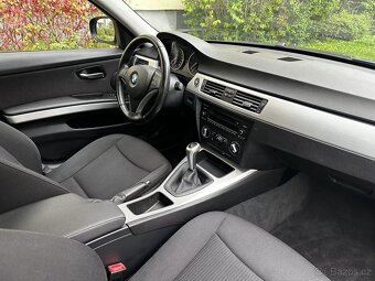BMW Řada 3 E90 320i 115kW Sedan 6st. Manuál Klima Facelift - 13