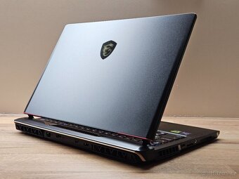 4K 16" UHD_MSI RAIDER GE68HX_i9-13950HX_32GB_RTX 4070 8GB - 13