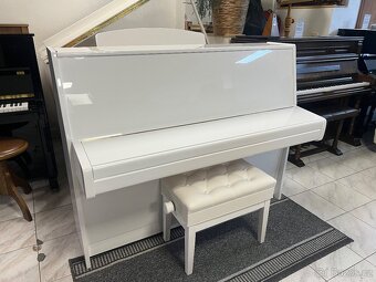STEINWAY & SONS mod. Z 114 se zárukou 5 let, doprava zdarma - 13