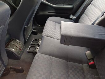 Audi A6 Avant 2.5 TDi manuál - 13