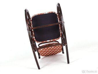 Kompletně zrenovované houpací křeslo Fischel. - 13