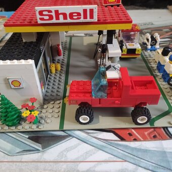 LEGO 6378 Shell Service Station - 13