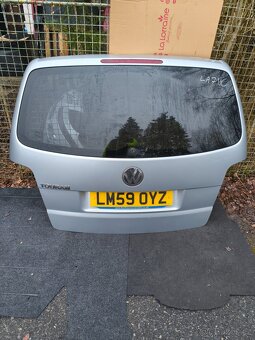 VW Touran  - páté dveře, víko kufru - 13