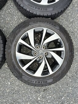 Zimní orig alu Citroën Spacetourer 215/60/17 vzorek 8,5mm - 13