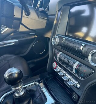 MUSTANG GT 5.0 V8 - MANUÁL, KOUPENO V ČR - 13