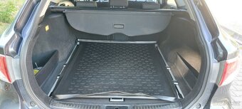 Toyota Avensis combi 1.8i  108kw - 13