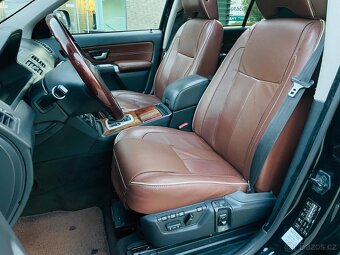 Volvo XC90 2.4 D5 4x4 AUT NEZÁVISLÉ T. SERVISKA TAŽNÉ FULL - 13