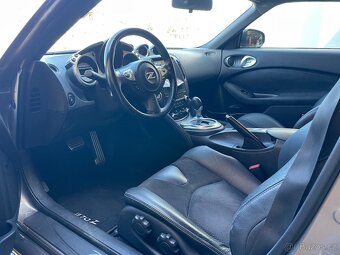 Nissan 370Z - 13