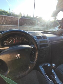 Peugeot 407 SW - 2.0 HDI 100 KW - veterán s duší i historií - 13