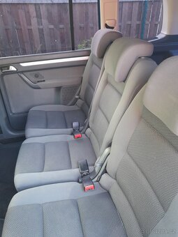 Volkswagen Touran - 13