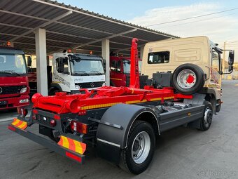Mercedes-Benz Atego 1318 - dvojpolohový hákový nakladač / no - 13