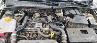 Ford Focus combi 1,8 tdci 74 kw.klima.07/2004 - 13