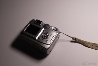 Nikon Coolpix 3200 - 13