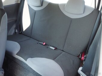 Peugeot 107 1.0 posilovač řízení - 13