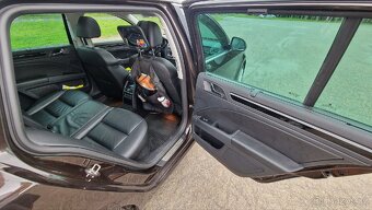 Rezervováno Škoda Superb Combi Exclusive 2,0 TDI 125 kw - 13
