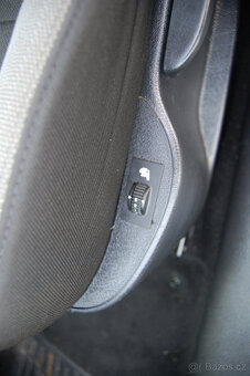 Peugeot 207SW 1.4i - 13